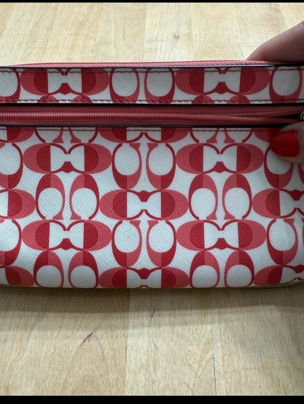 COACH Peyton Dream Signature C Go Go Wristlet/Clutch - Picture 2 of 8